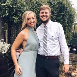 Meet your Posher, Caroline